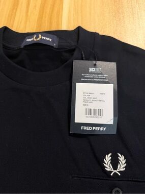 Fred Perry Navy Piqué Polo with White Laurel Embroidery